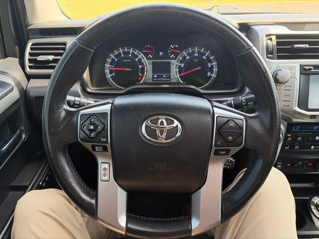 Used 2014 Toyota 4Runner Limited AWD/4WD image 20