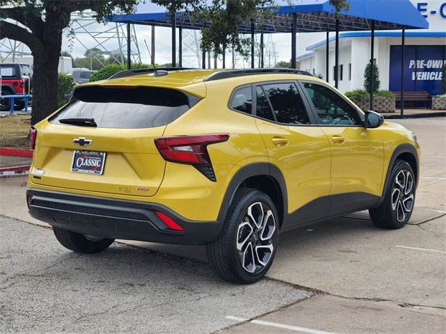 Used 2025 Chevrolet Trax RS w/ Driver Confidence Package image 7