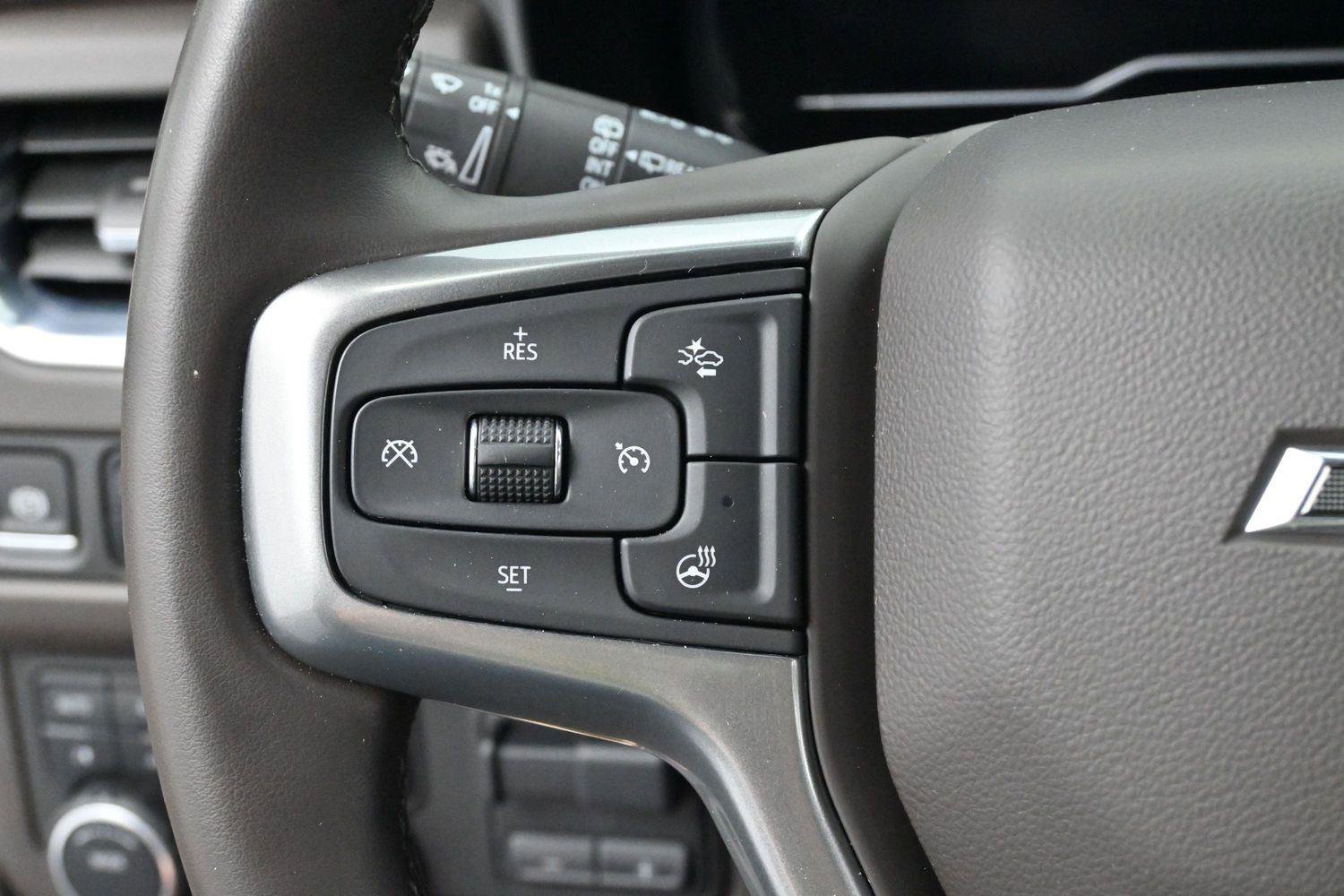 Used 2024 Chevrolet Tahoe Z71 w/ Luxury Package AWD/4WD image 20