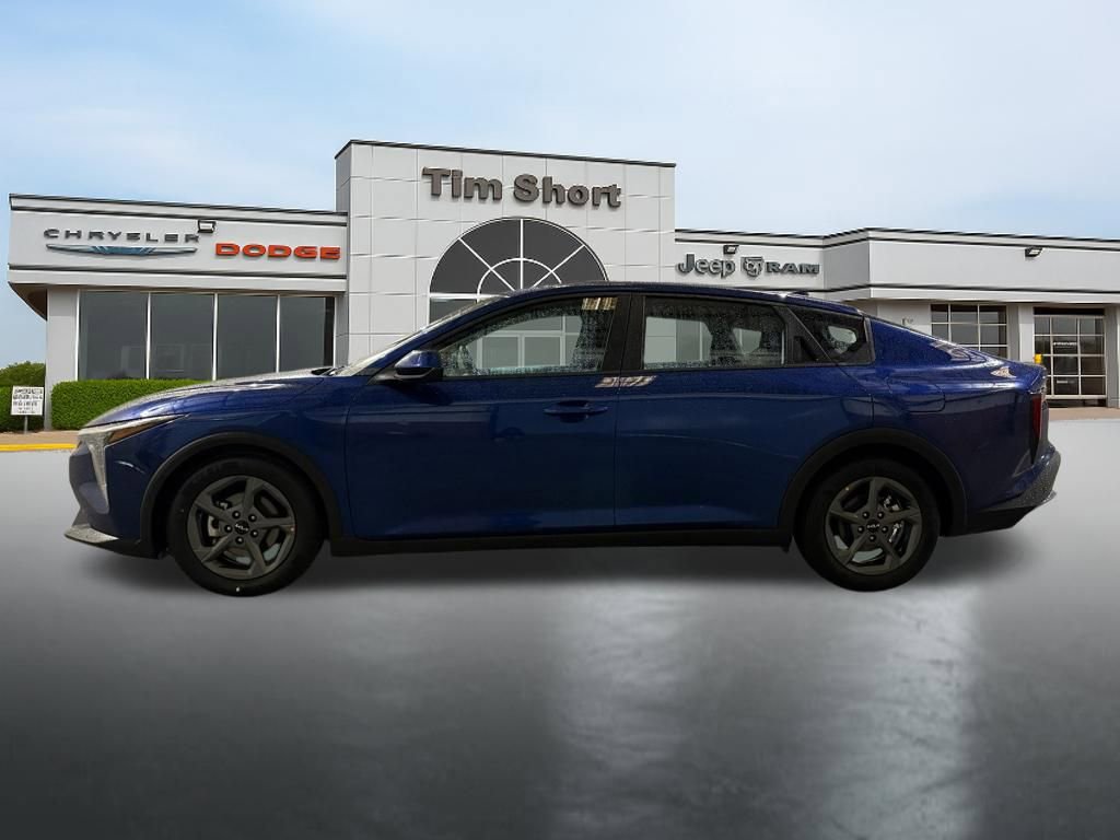 Used 2025 Kia K4 LXS FWD image 2