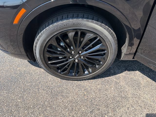 Used 2024 Lincoln Corsair AWD w/ Equipment Group 101A image 30