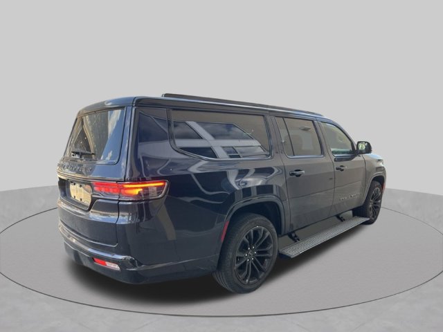 Used 2024 Jeep Grand Wagoneer L Series III w/ Rear Seat Video Group 1 AWD/4WD image 5