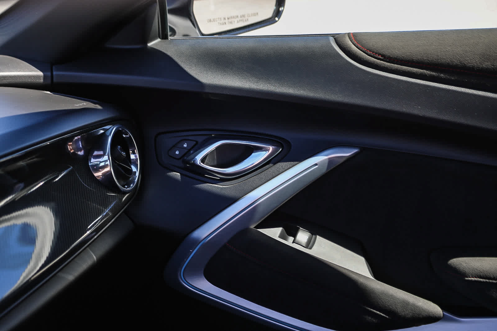 Used 2018 Chevrolet Camaro ZL1 RWD image 22