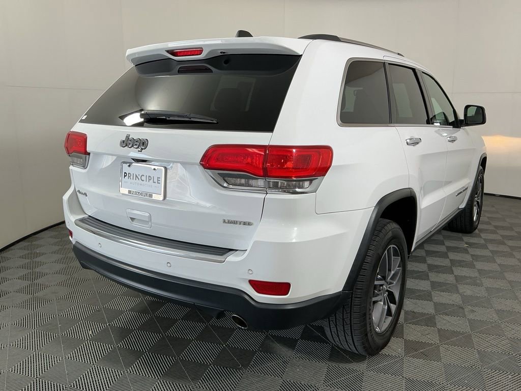 Used 2017 Jeep Grand Cherokee Limited AWD/4WD image 5