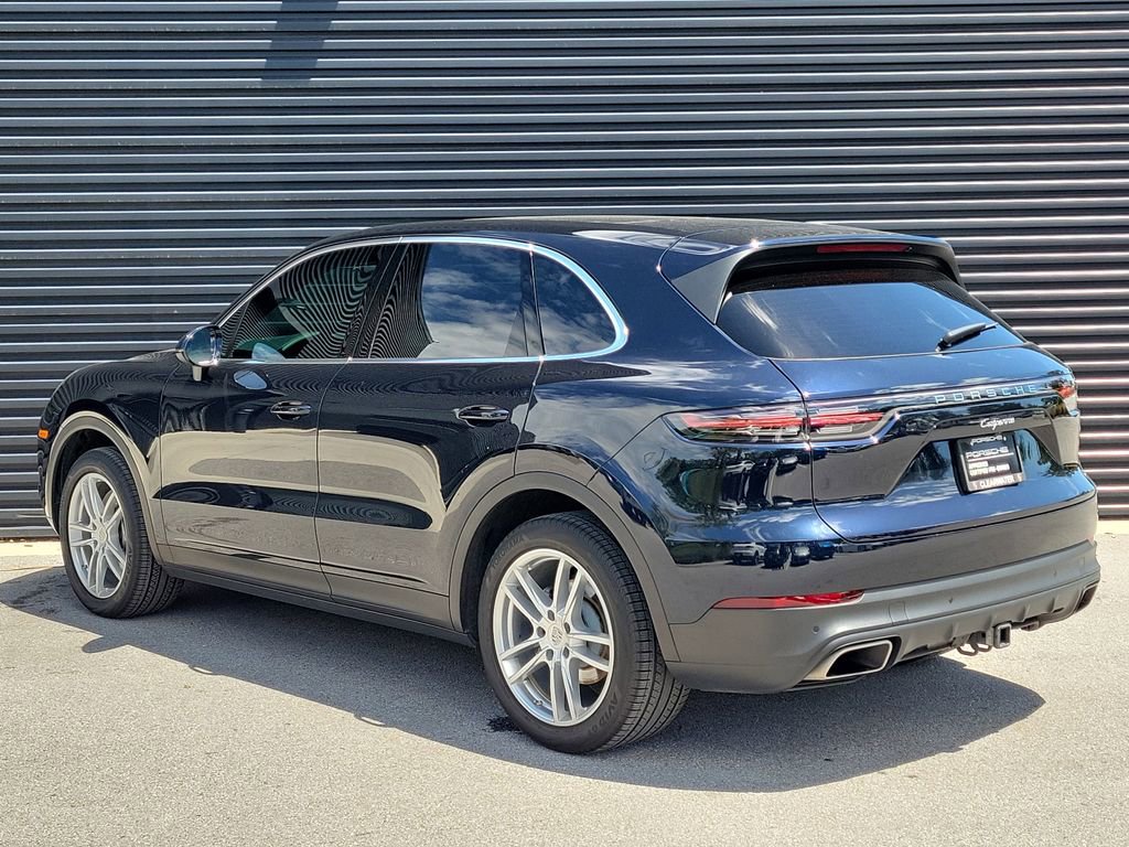 Certified 2022 Porsche Cayenne image 3