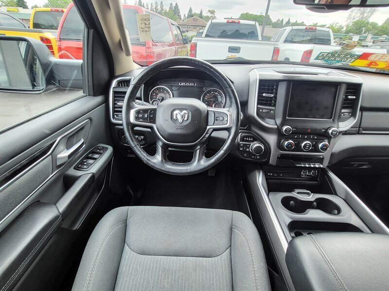 Used 2019 RAM 1500 Big Horn AWD/4WD image 17