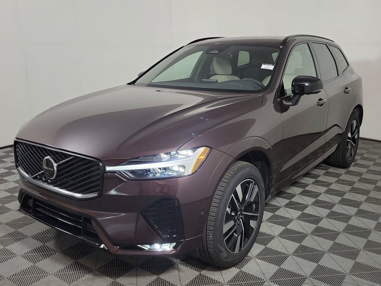 New 2026 Volvo XC60 B5 Plus w/ Climate Package AWD/4WD image 3
