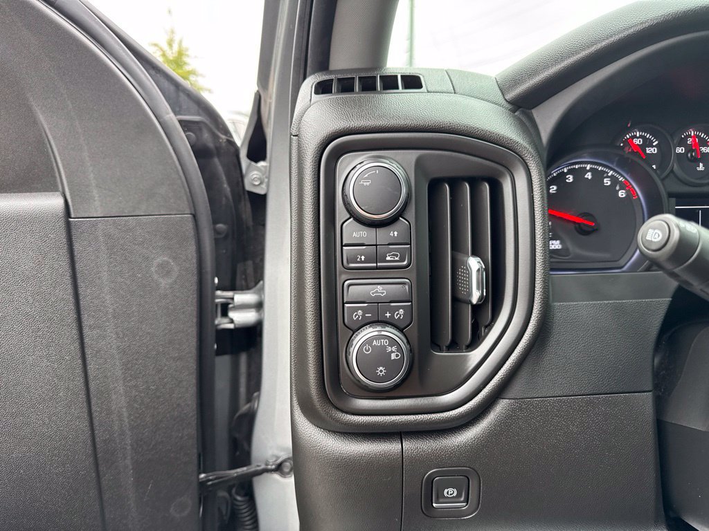 Used 2024 Chevrolet Silverado 1500 Custom w/ LPO, Dark Essentials Package AWD/4WD image 12