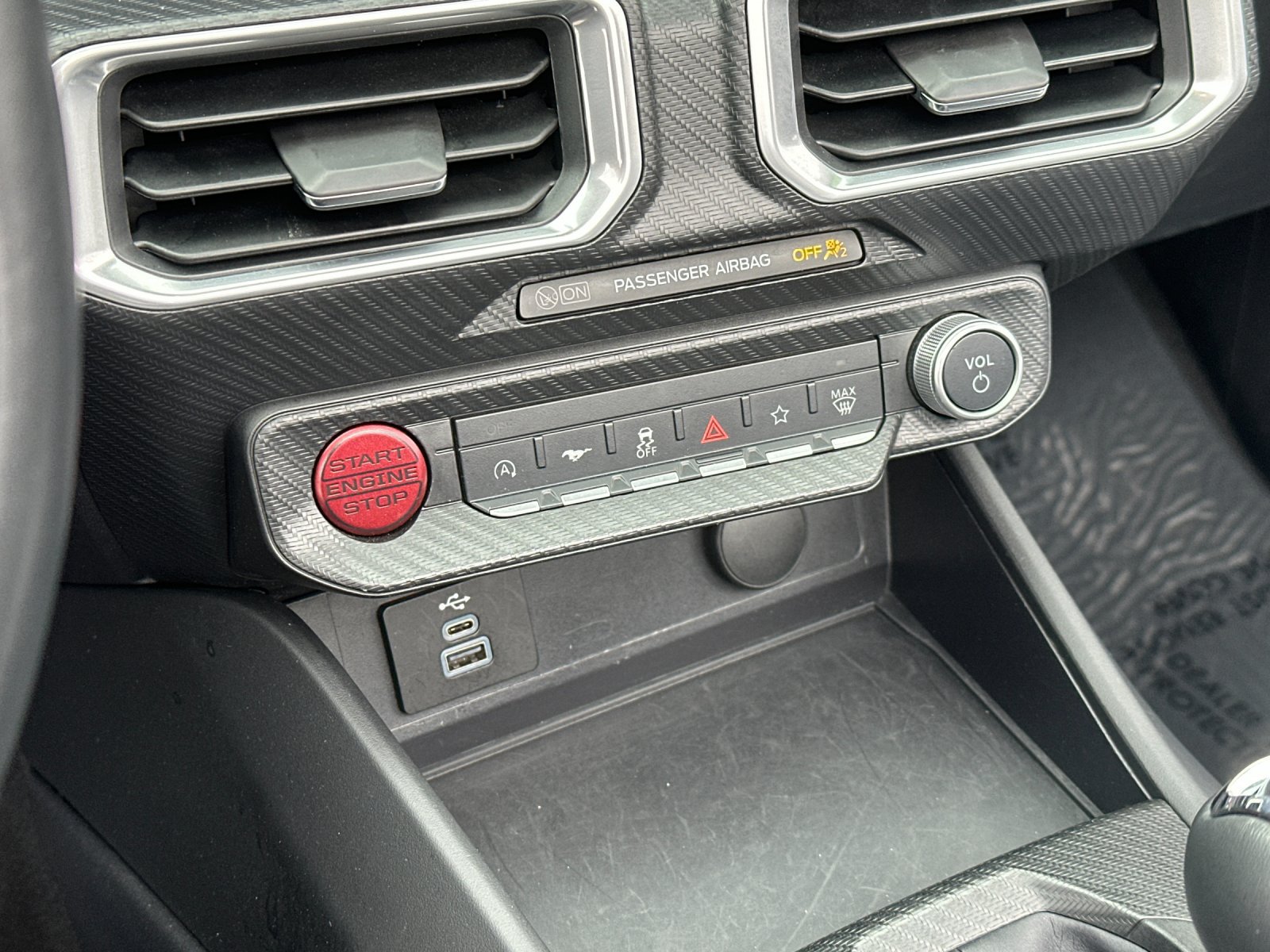 Used 2025 Ford Mustang Premium RWD image 19