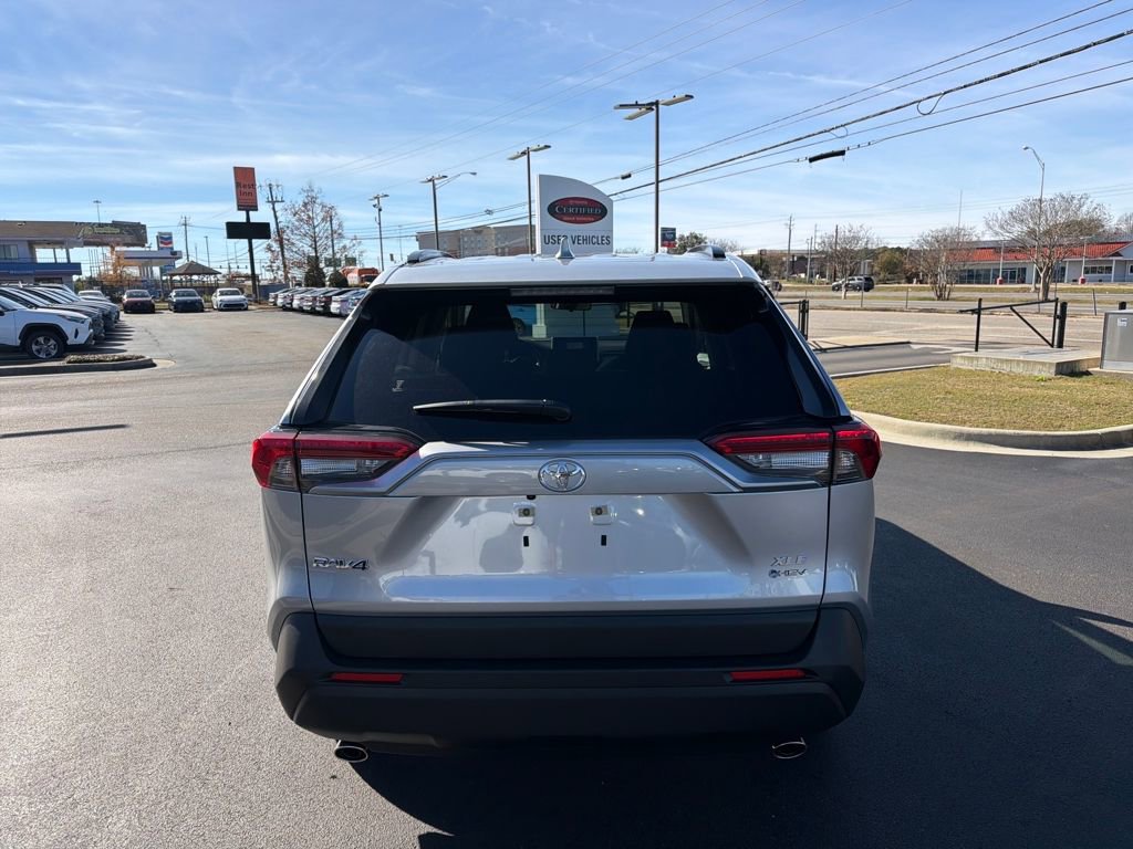 New 2025 Toyota RAV4 XLE image 4