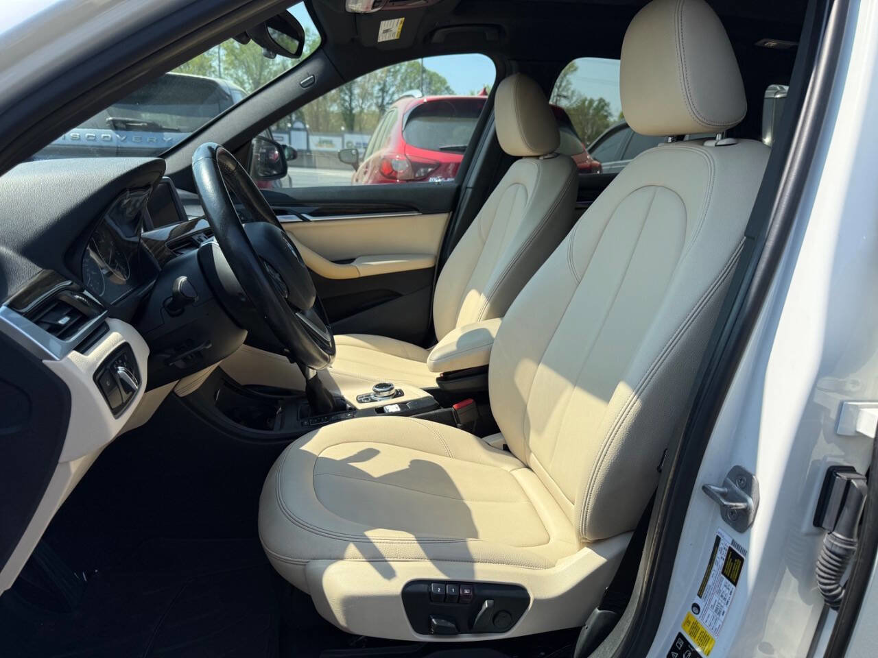 Used 2017 BMW X1 xDrive28i image 8