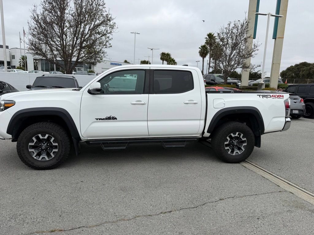 Used 2023 Toyota Tacoma TRD Off-Road w/ Black Out Package (TMS) AWD/4WD image 2