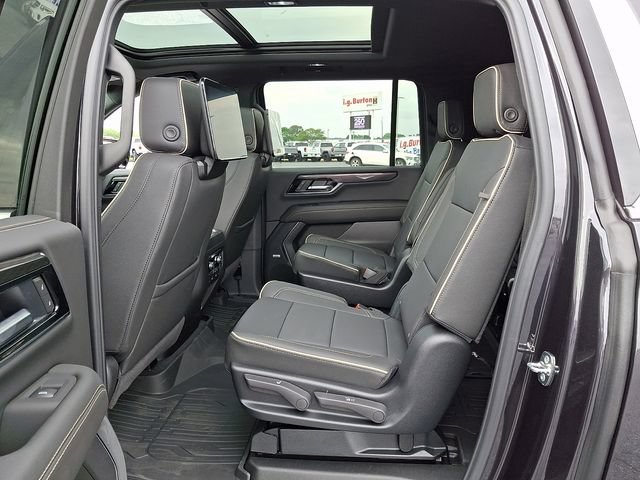 New 2026 GMC Yukon XL Elevation w/ Elevation Premium Package AWD/4WD image 7