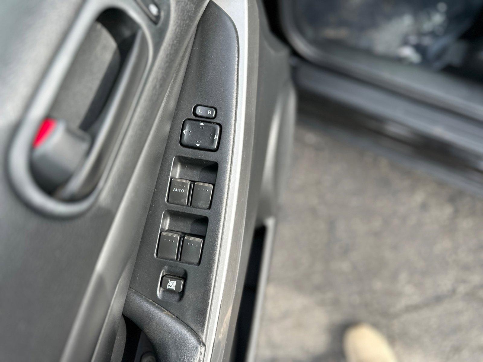 Used 2011 MAZDA CX-7 i Sport w/ Convenience Pkg image 19