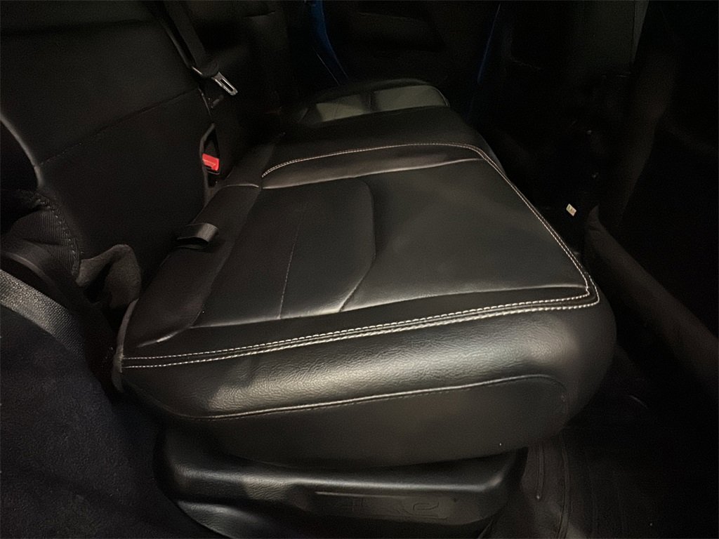 Used 2022 Jeep Wrangler Unlimited Sahara w/ Cold Weather Group image 14