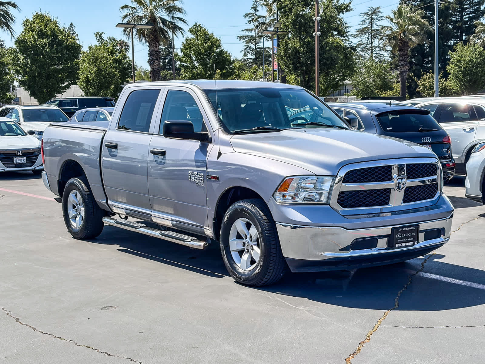 Used 2019 RAM 1500 Tradesman w/ Chrome Appearance Group RWD image 5