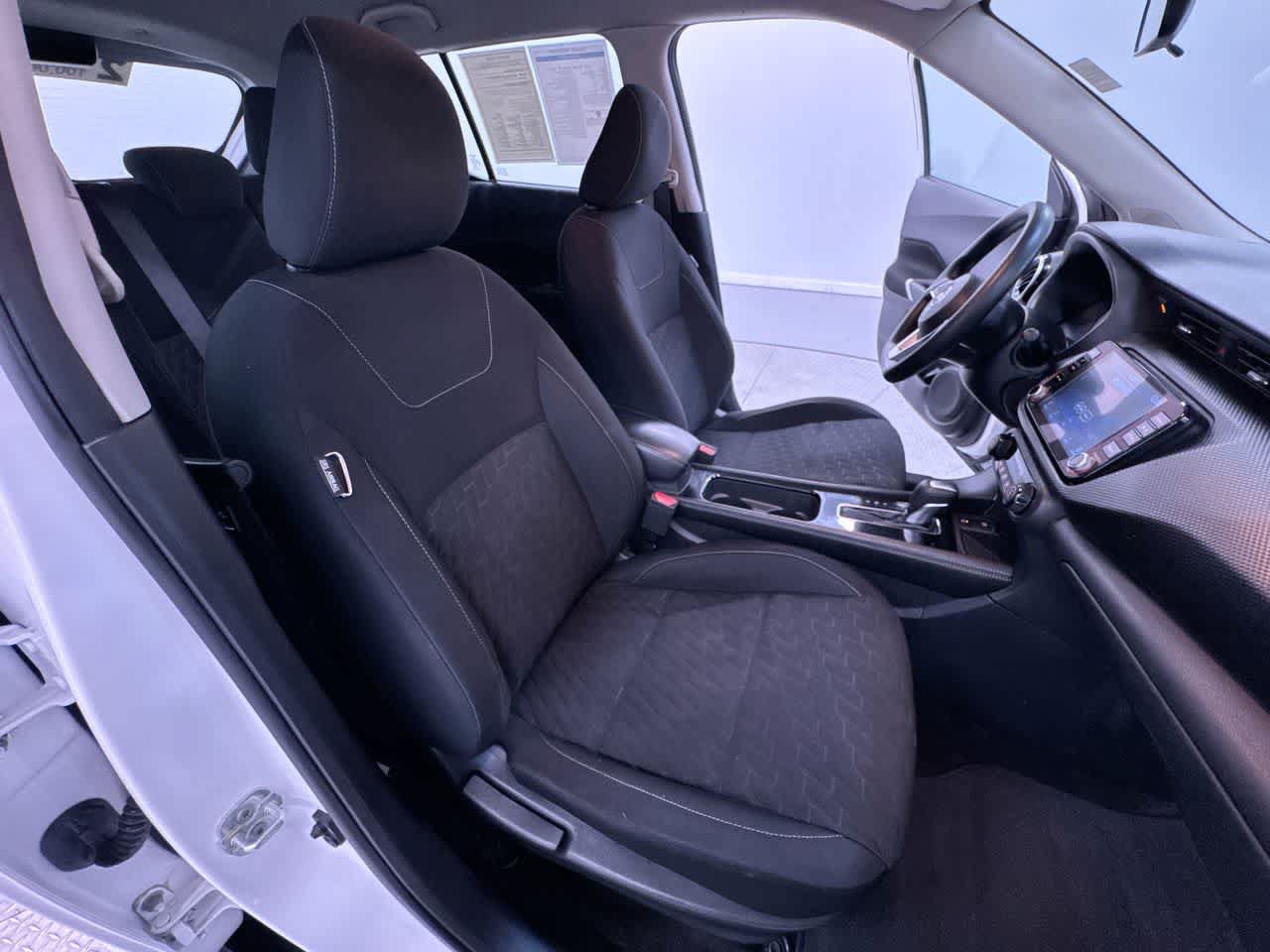 Used 2022 Nissan Kicks SV FWD image 35