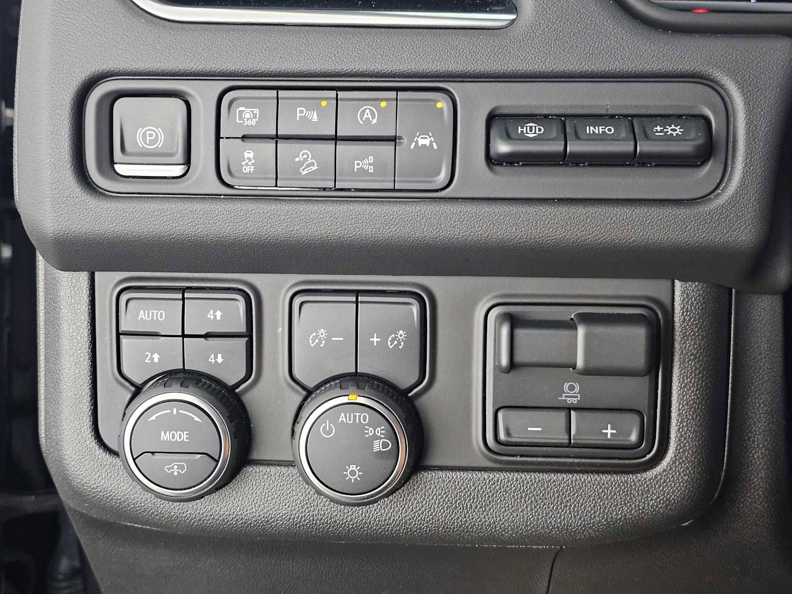 Used 2023 Chevrolet Tahoe High Country w/ Advanced Technology Package image 30