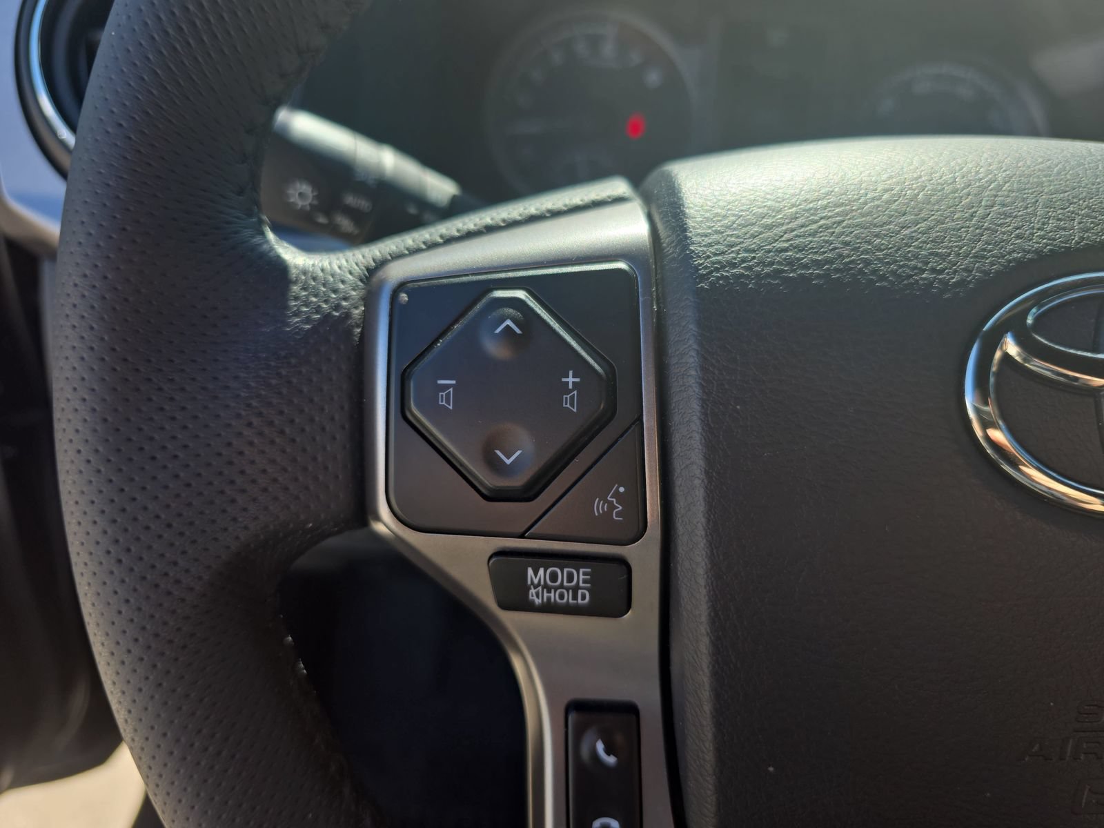 Used 2023 Toyota Tacoma Limited RWD image 14
