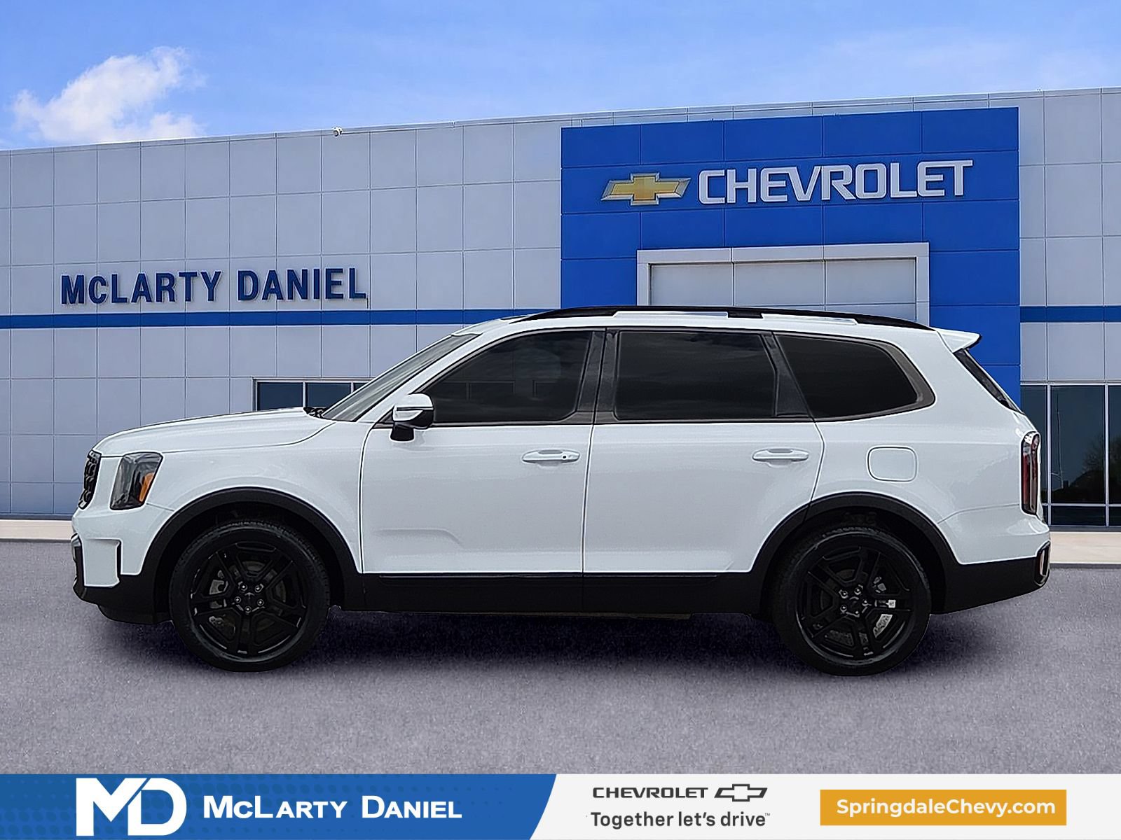 Used 2025 Kia Telluride EX X-Line AWD/4WD image 3