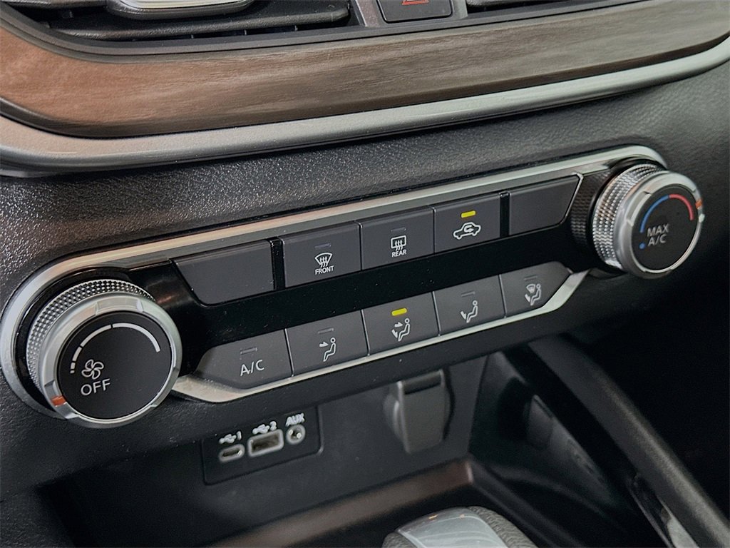 Used 2024 Nissan Altima 2.5 SV image 18