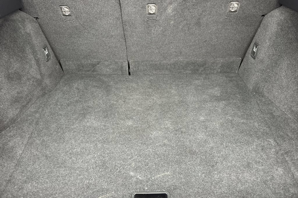 Used 2019 Lexus UX 200 FWD image 15