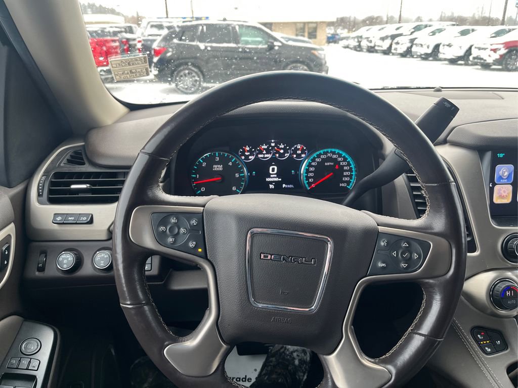 Used 2018 GMC Yukon Denali image 17