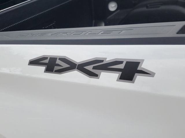 Used 2025 Chevrolet Silverado 1500 LT AWD/4WD image 5
