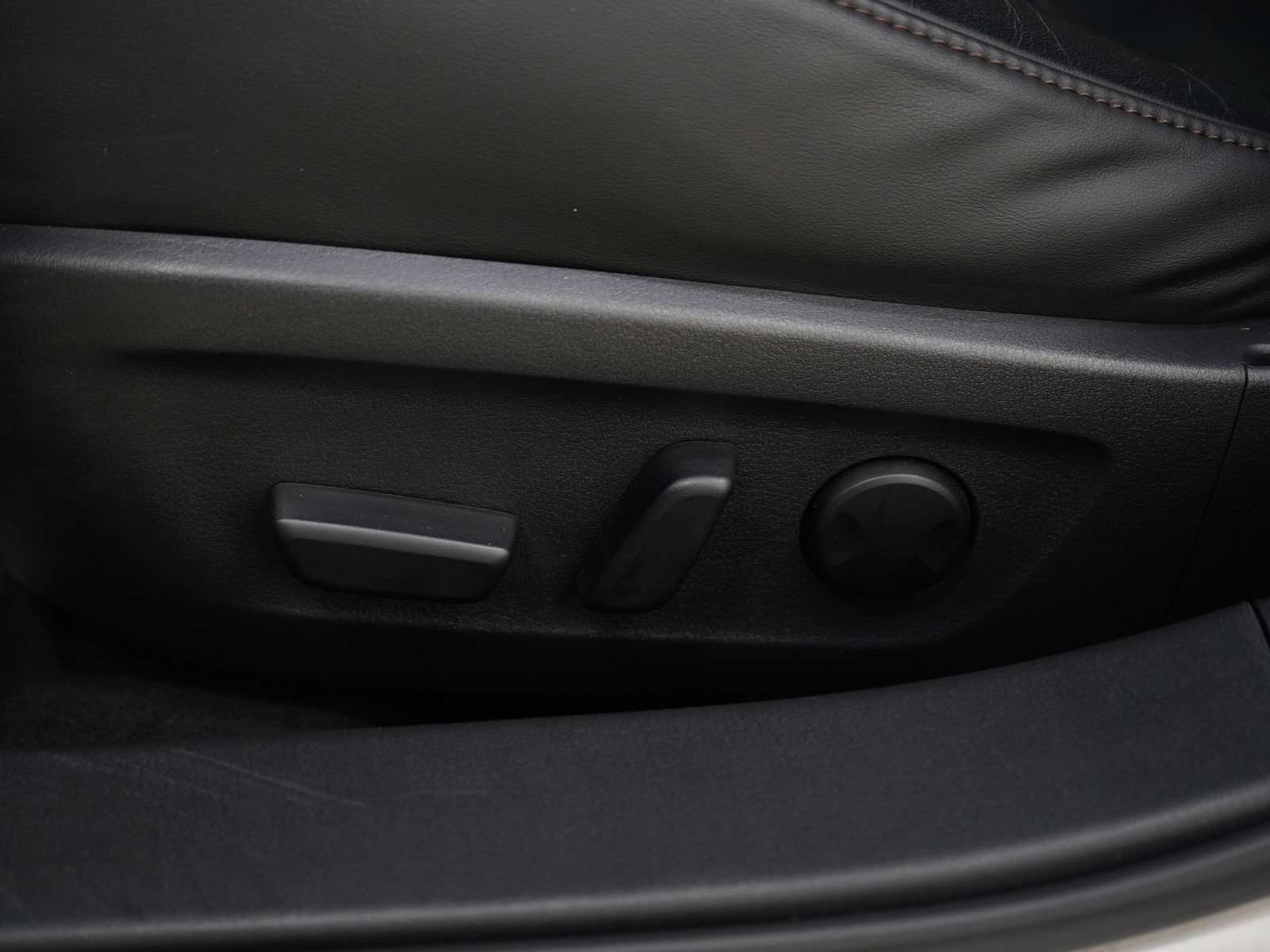 Used 2022 MAZDA MAZDA3 s image 29