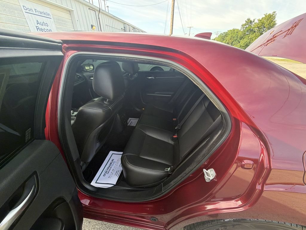 Used 2021 Chrysler 300 S w/ Comfort Group RWD image 23