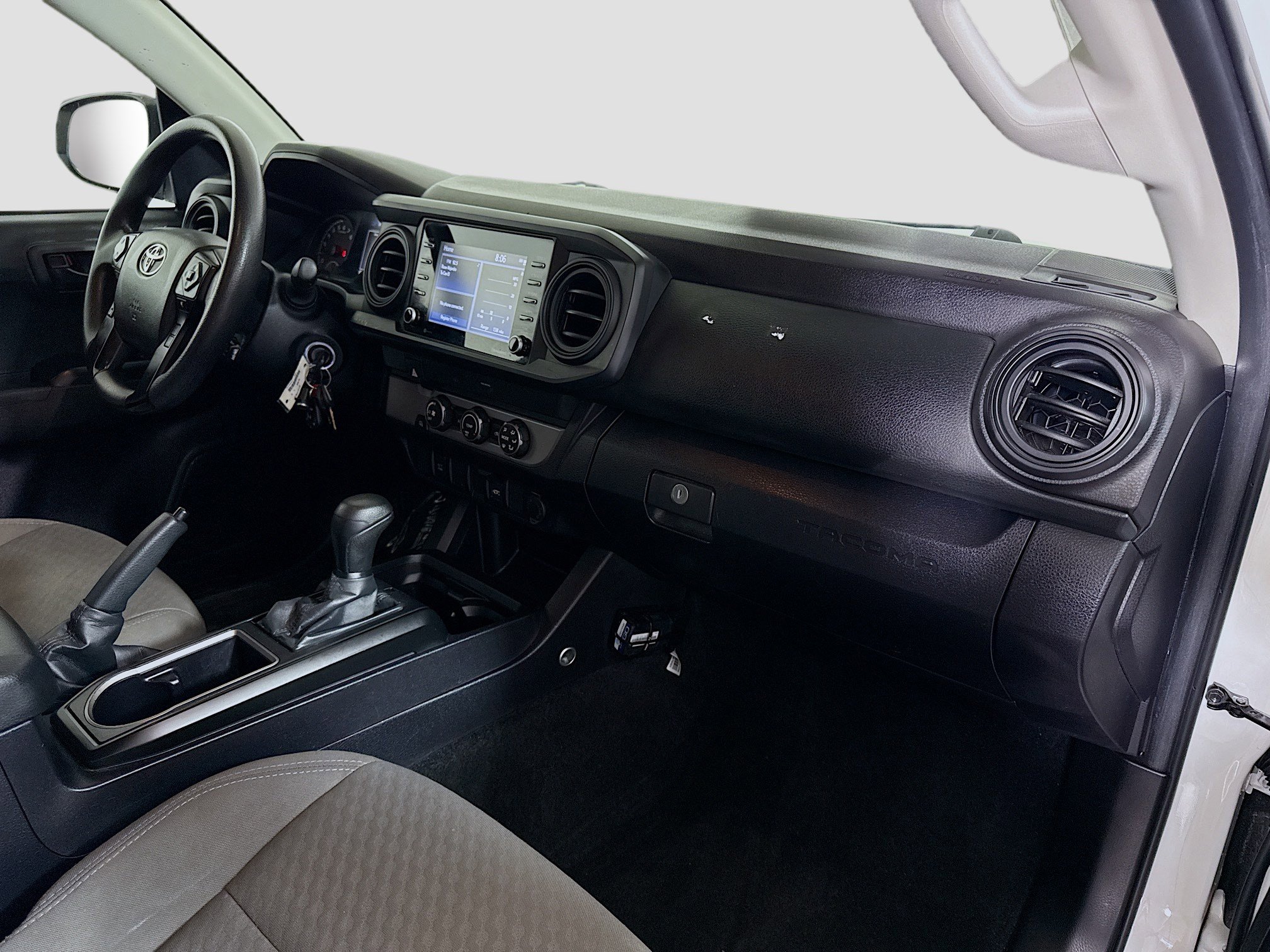 Used 2022 Toyota Tacoma SR image 29