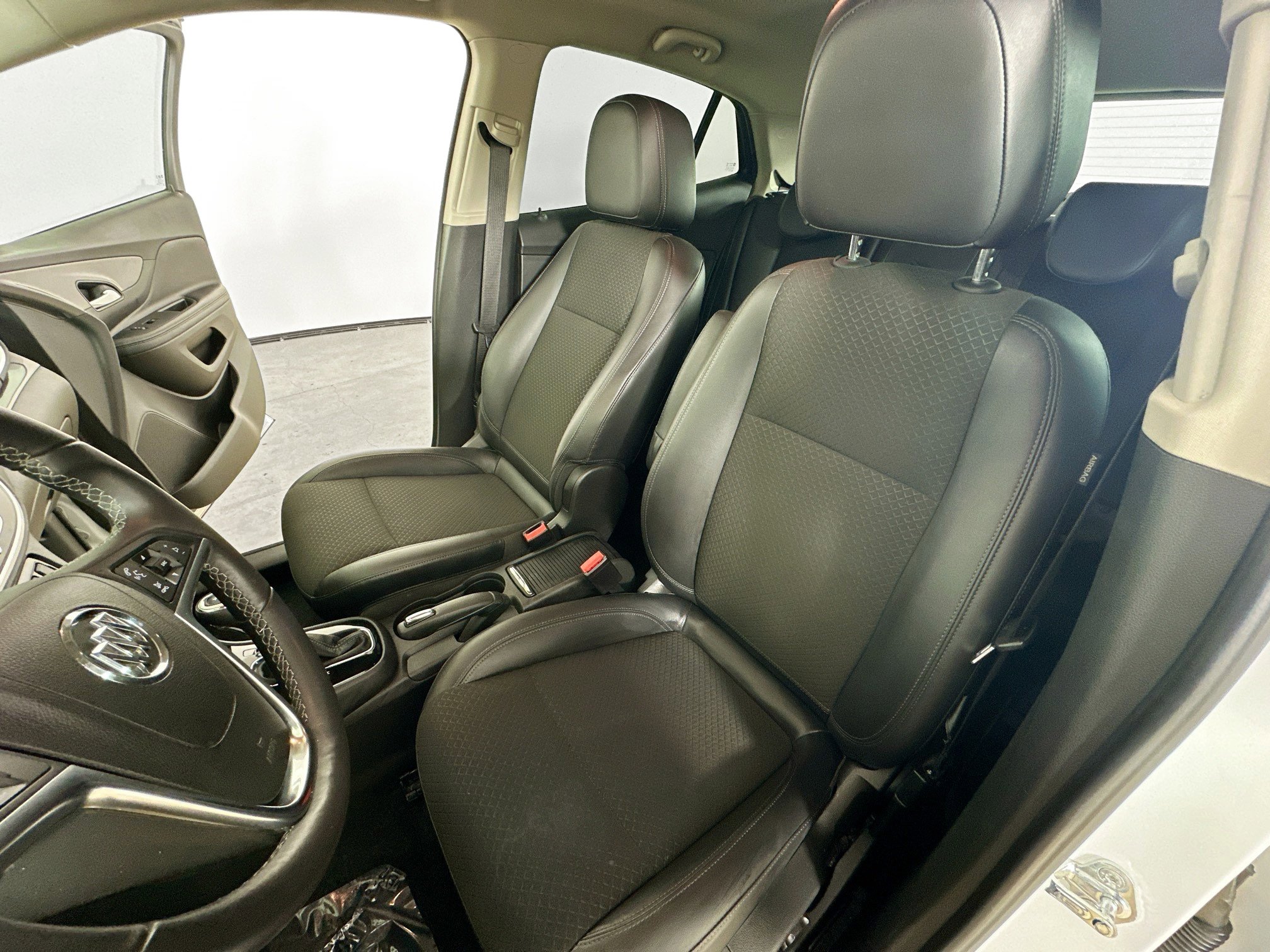 Used 2019 Buick Encore Preferred FWD image 31