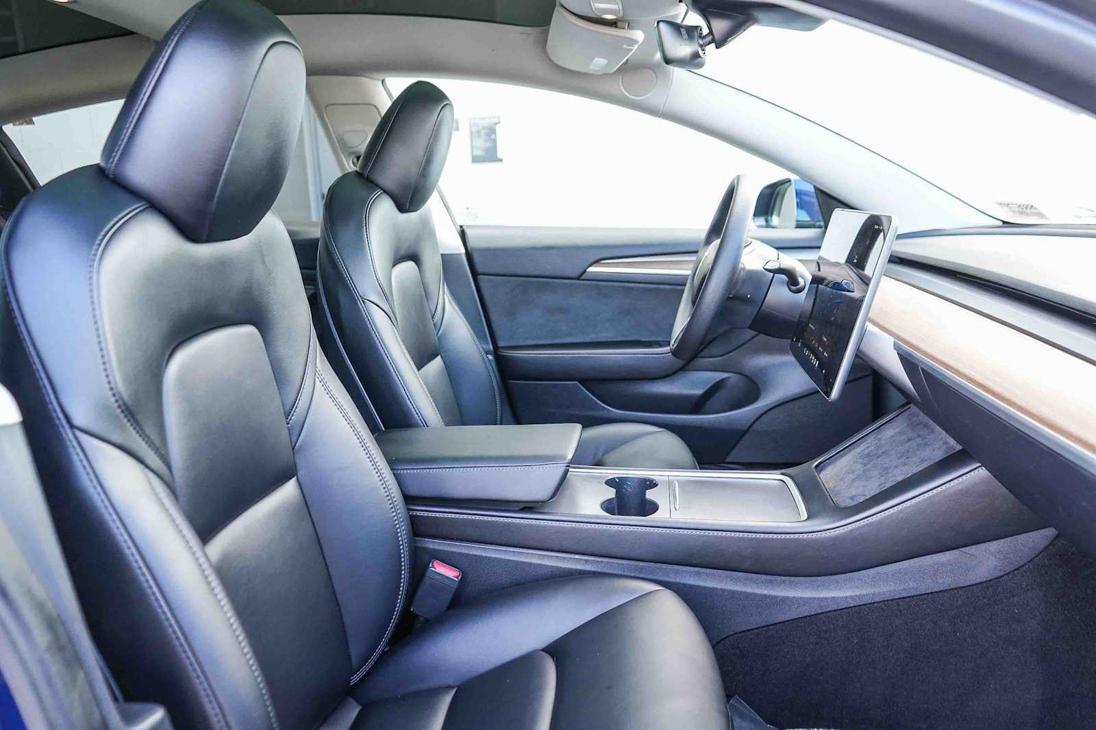 Used 2023 Tesla Model 3 Standard Range RWD image 16