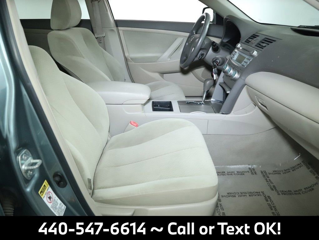 Used 2009 Toyota Camry LE image 32