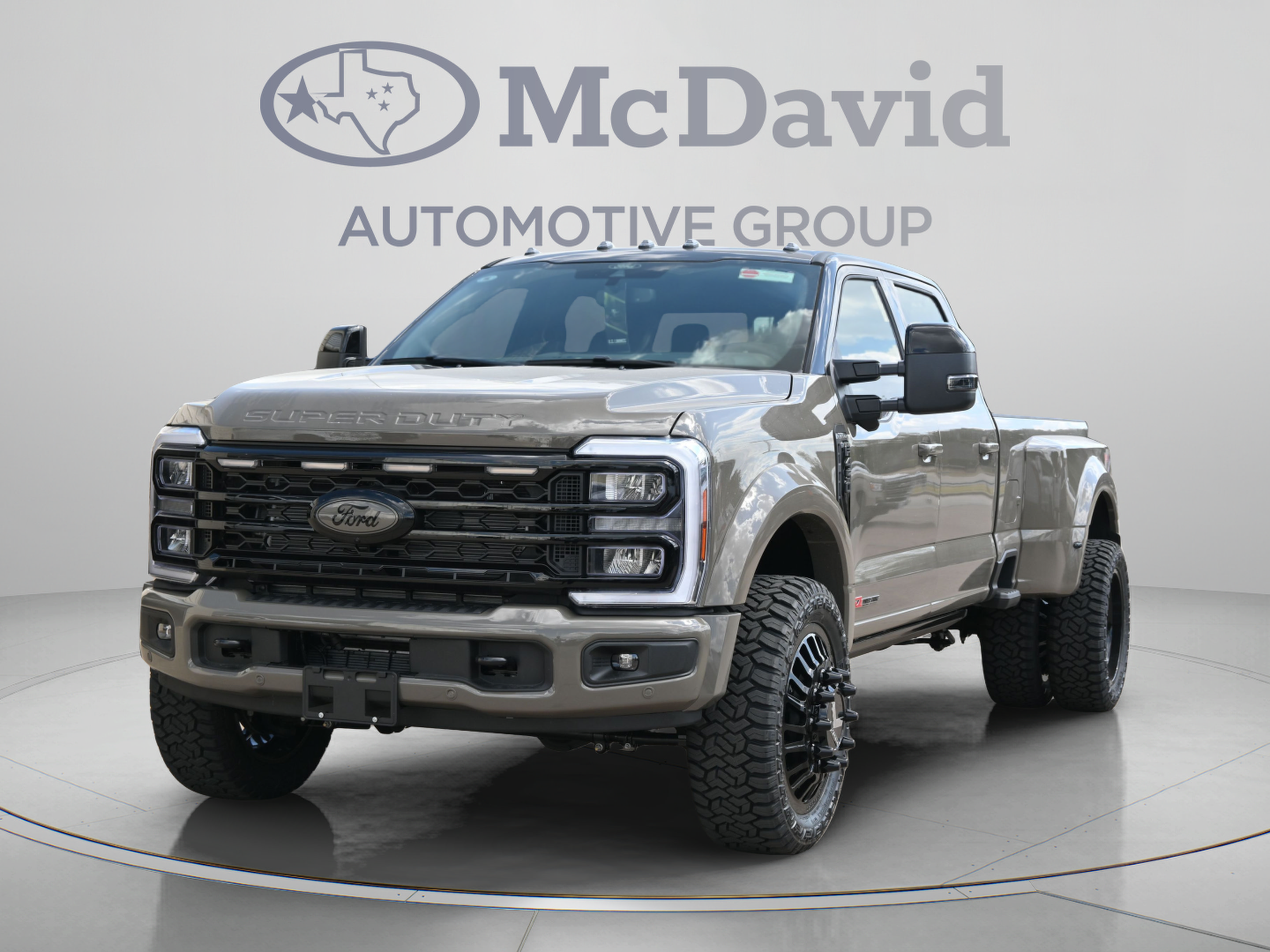 New 2026 Ford F450 King Ranch w/ Chrome Package AWD/4WD image 2