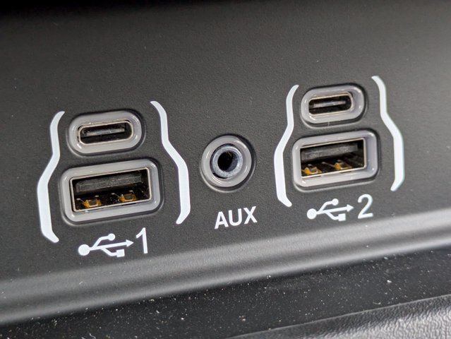 New 2026 RAM 3500 Laramie AWD/4WD image 22