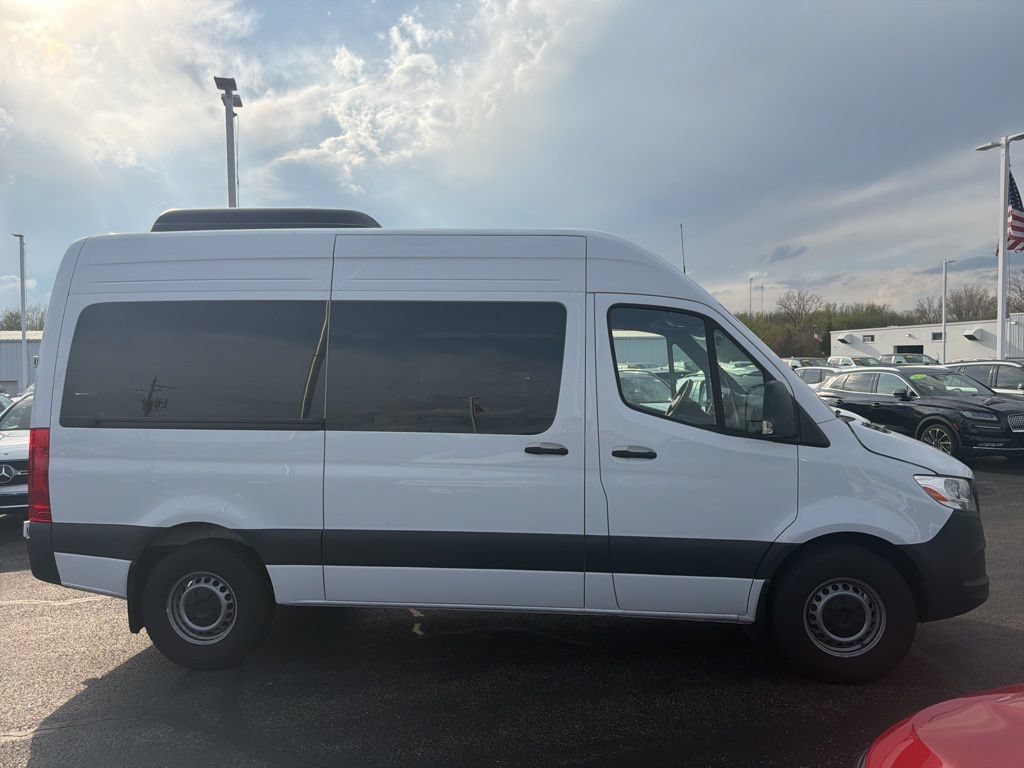 Used 2024 Mercedes-Benz Sprinter 2500 image 3