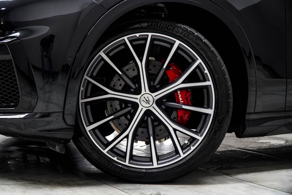 Used 2024 Maserati Grecale Trofeo image 6