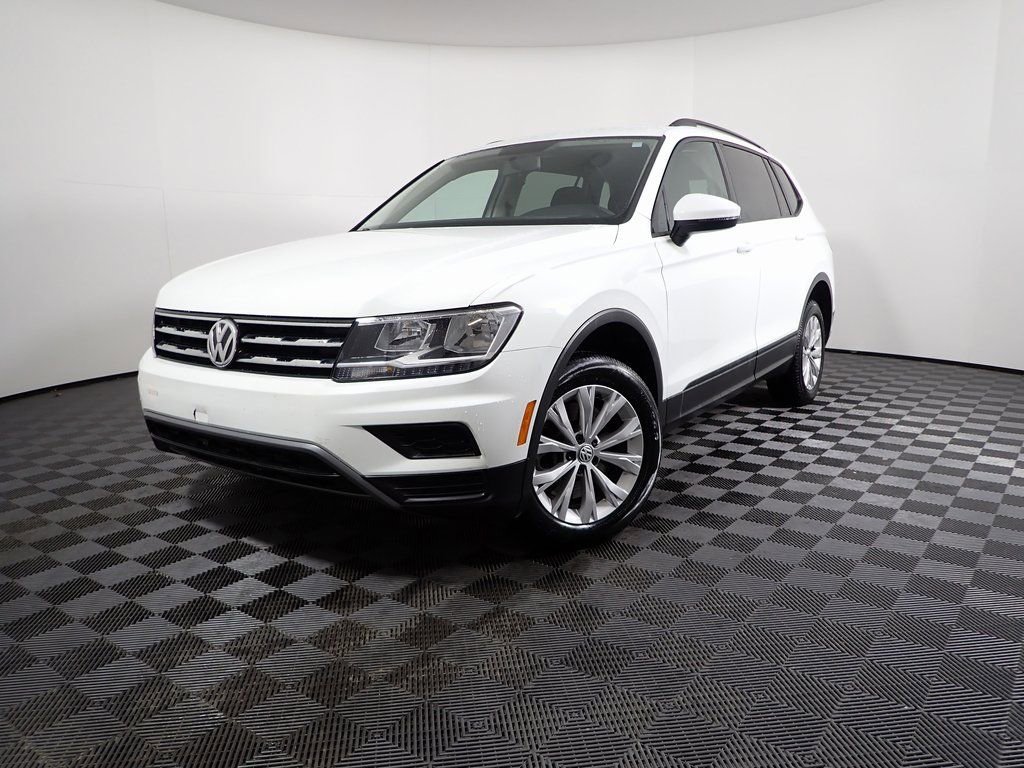Used 2018 Volkswagen Tiguan S image 2