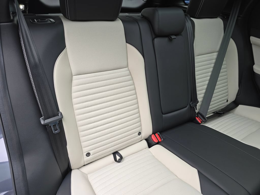 New 2025 Land Rover Discovery Sport Dynamic SE AWD/4WD image 20