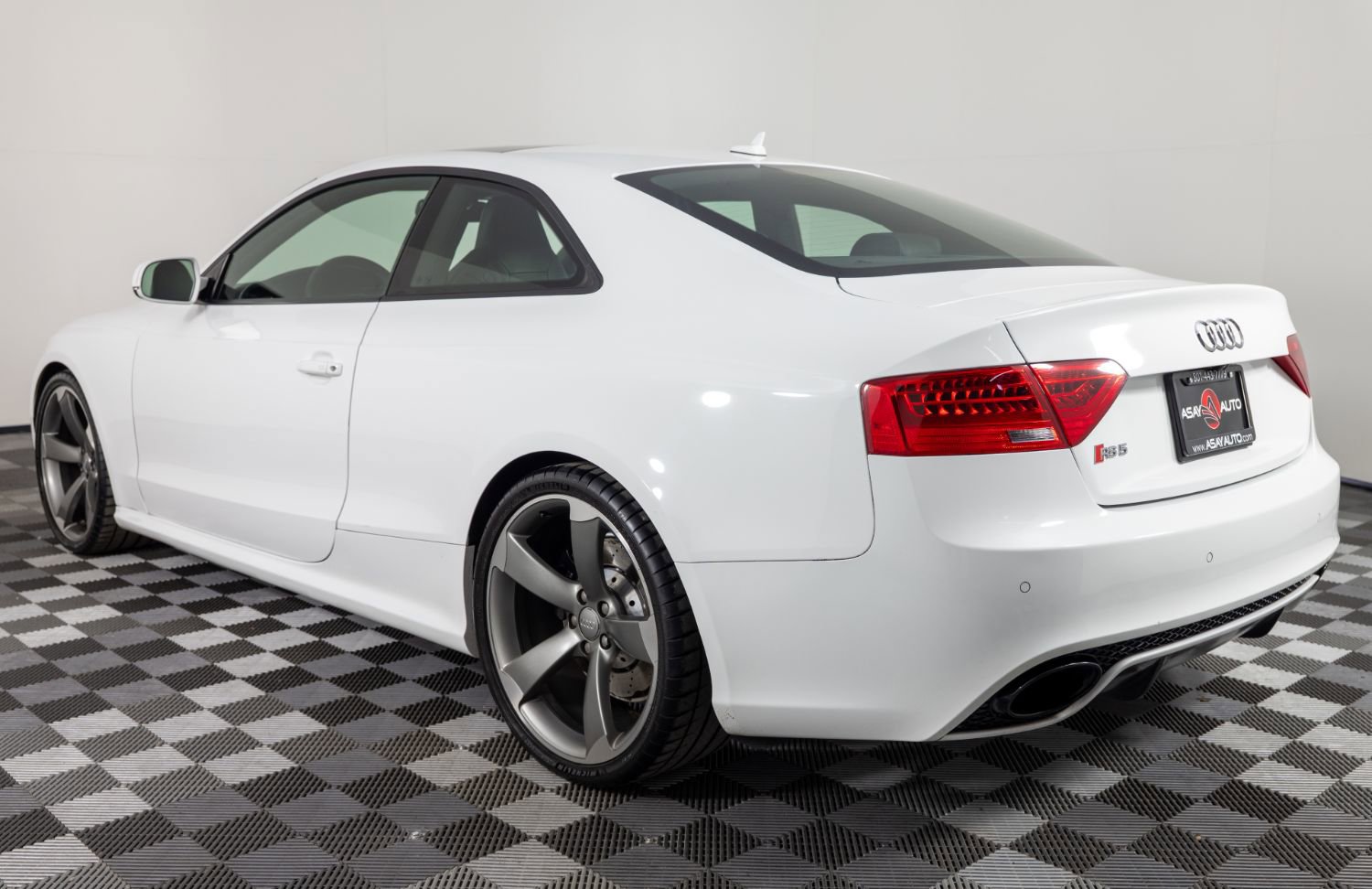 Used 2013 Audi RS 5 Coupe image 4