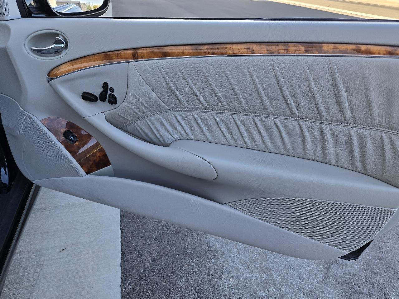 Used 2005 Mercedes-Benz CLK 500 Cabriolet image 49