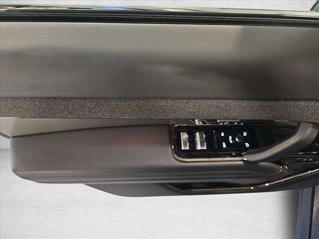 Used 2023 Land Rover Range Rover Sport SE AWD/4WD image 28