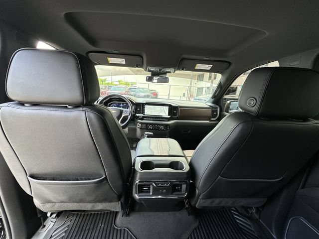 Used 2023 Chevrolet Silverado 1500 High Country w/ Z71 Off-Road Package AWD/4WD image 29