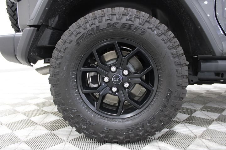 Used 2024 Jeep Wrangler Sport AWD/4WD image 41