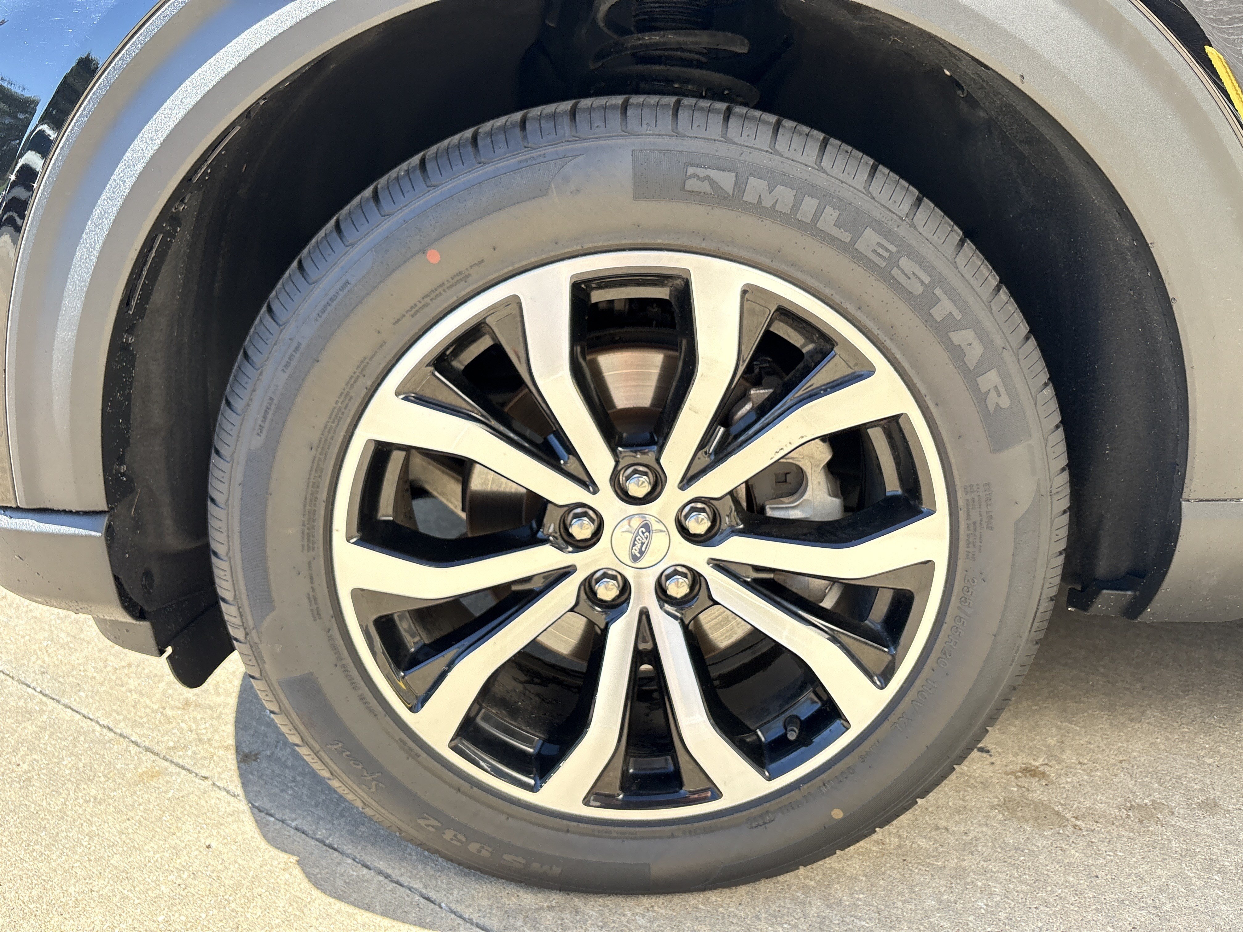 Used 2025 Ford Explorer ST-Line AWD/4WD image 13