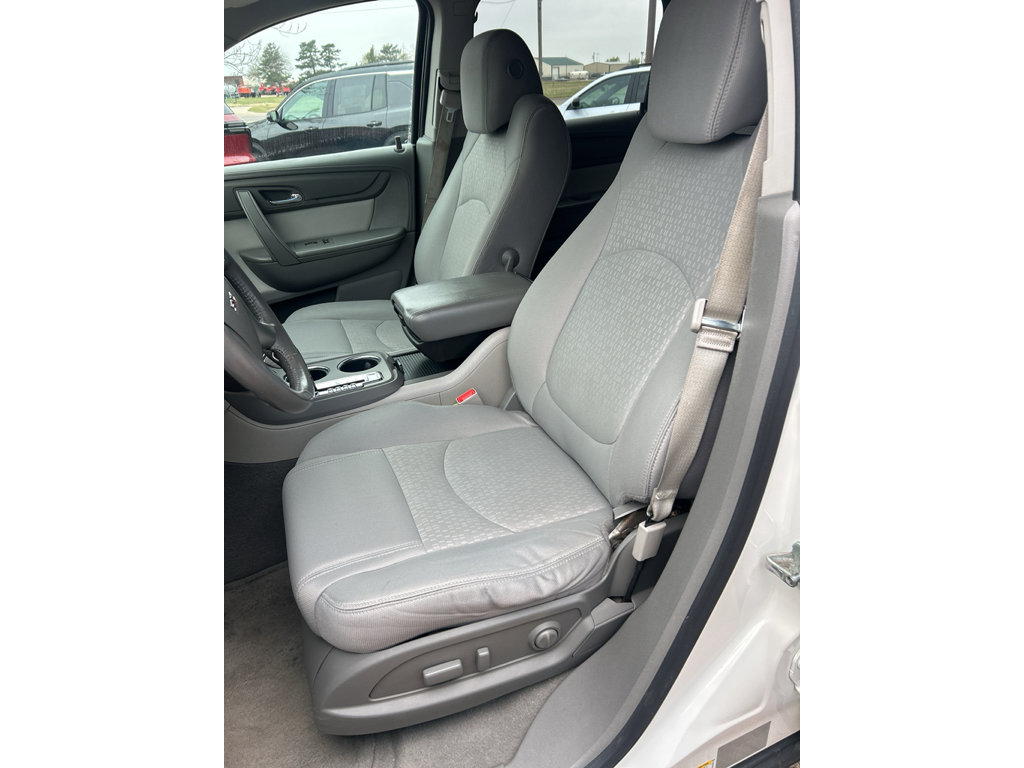 Used 2015 GMC Acadia SLE image 8