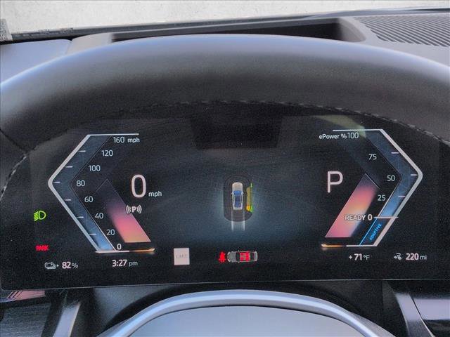 Used 2025 BMW i5 eDrive40i w/ Premium Package image 11