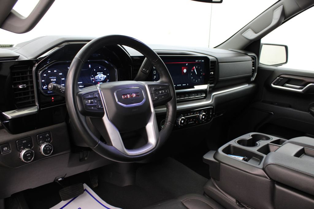 Used 2024 GMC Sierra 1500 SLT AWD/4WD image 14