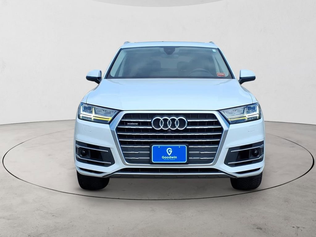 Used 2019 Audi Q7 3.0T Premium Plus w/ Premium Plus Package AWD/4WD image 2